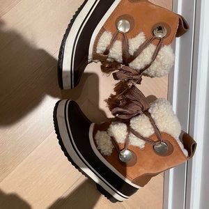 Chloe sorel boots shearling size 7.5